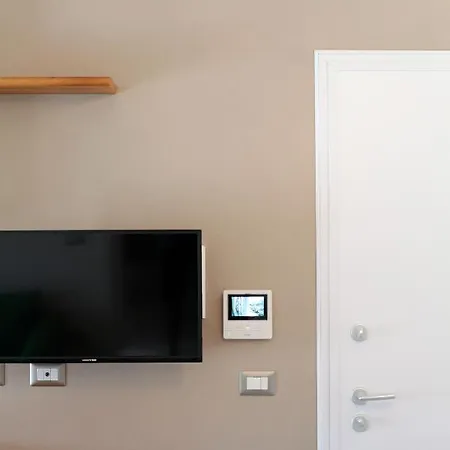 דירה Firefly Apartment קליארי