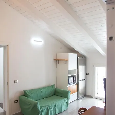 Firefly Apartment דירה *