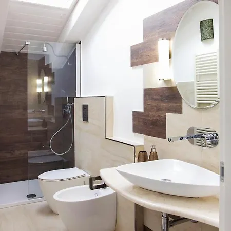 Firefly Apartment דירה *