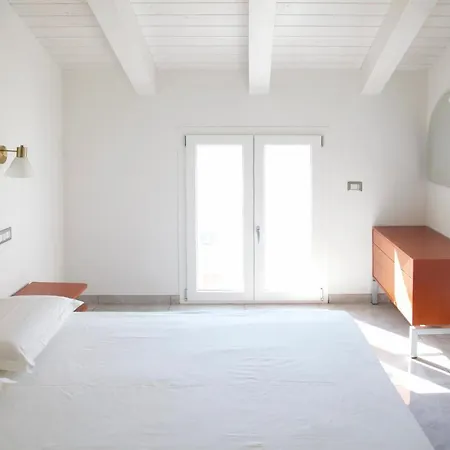 Firefly Apartment דירה קליארי